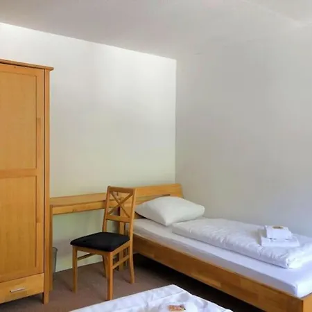 Schwanennest 度假居 *