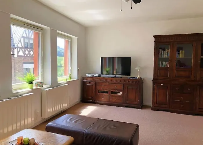 Schwanennest * Zell an der Mosel